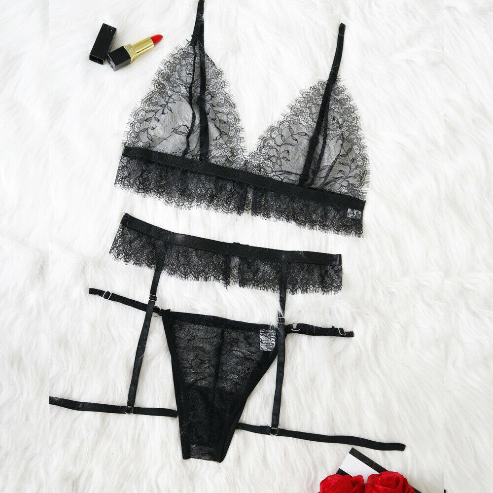 Lace Evening Bra Thong and Garter Set