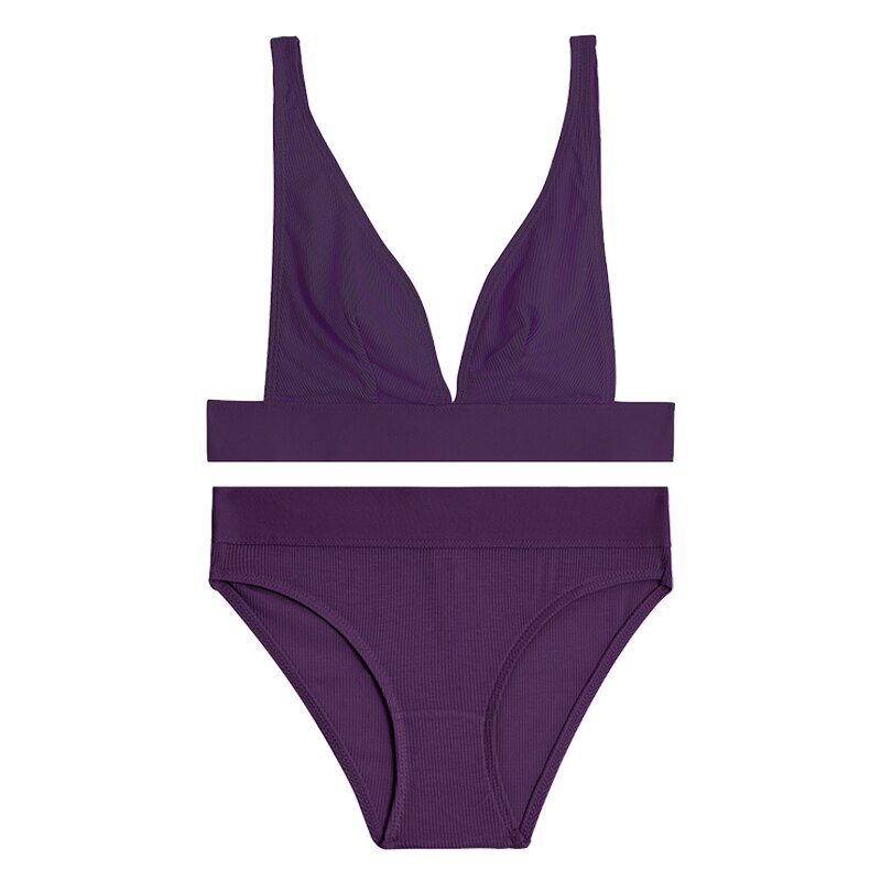 Figure-Enhancing Seamless Lingerie Set