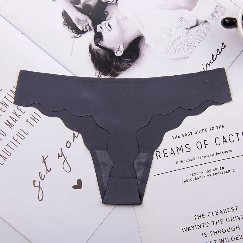 Bow Ruffle Smooth Seamless Thong