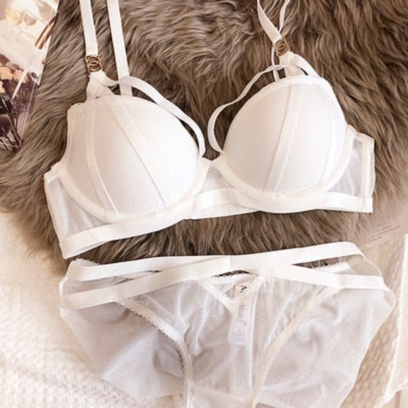 Push-Up Lace-Trim Lingerie Set Decorative Hardware