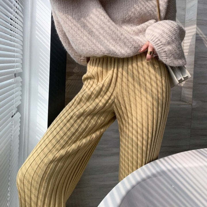 Ribbed Knit Straight-Leg Relaxed Pants
