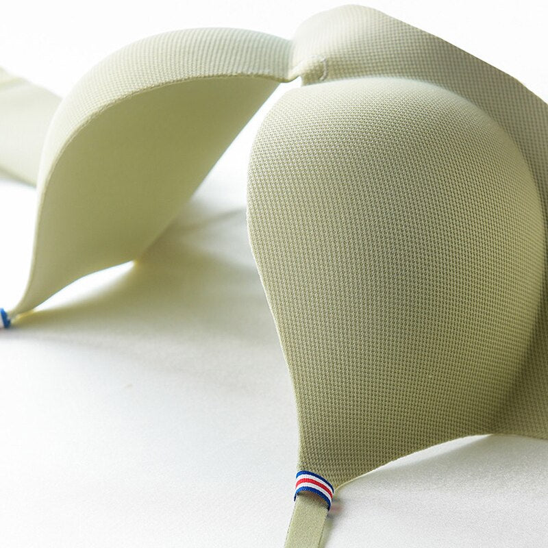 Bust-Enhancing Decorative Detail Bra