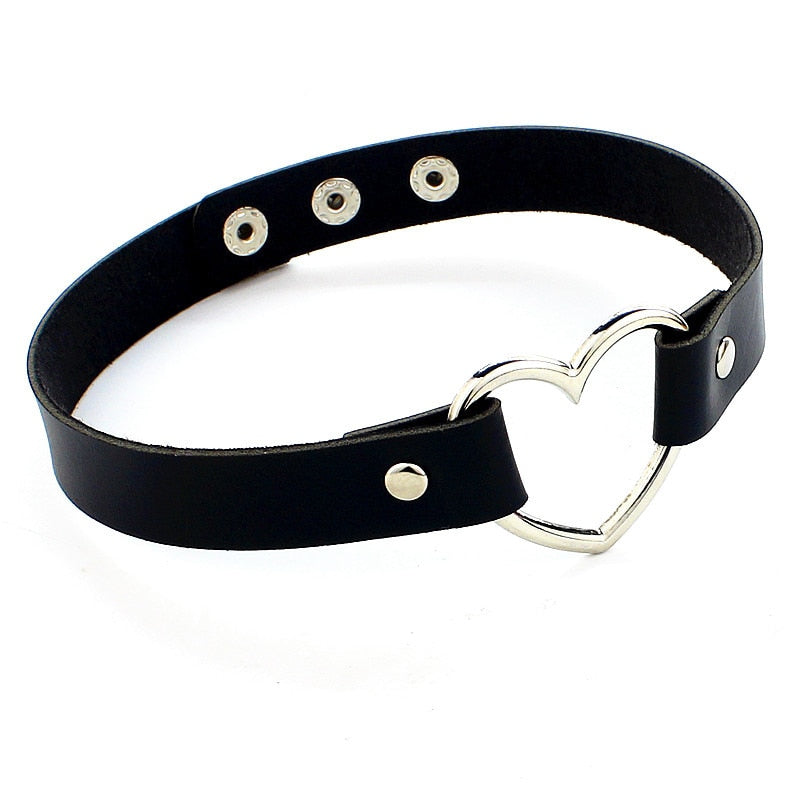 Faux Leather Heart Charm Adjustable Choker 40cm