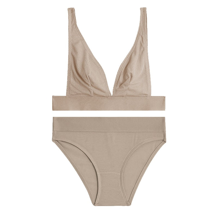 Figure-Enhancing Seamless Lingerie Set