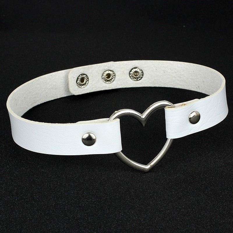 Faux Leather Heart Charm Adjustable Choker 40cm