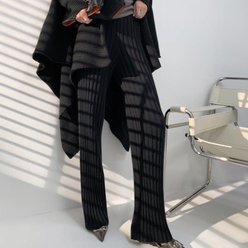 Ribbed Knit Straight-Leg Relaxed Pants