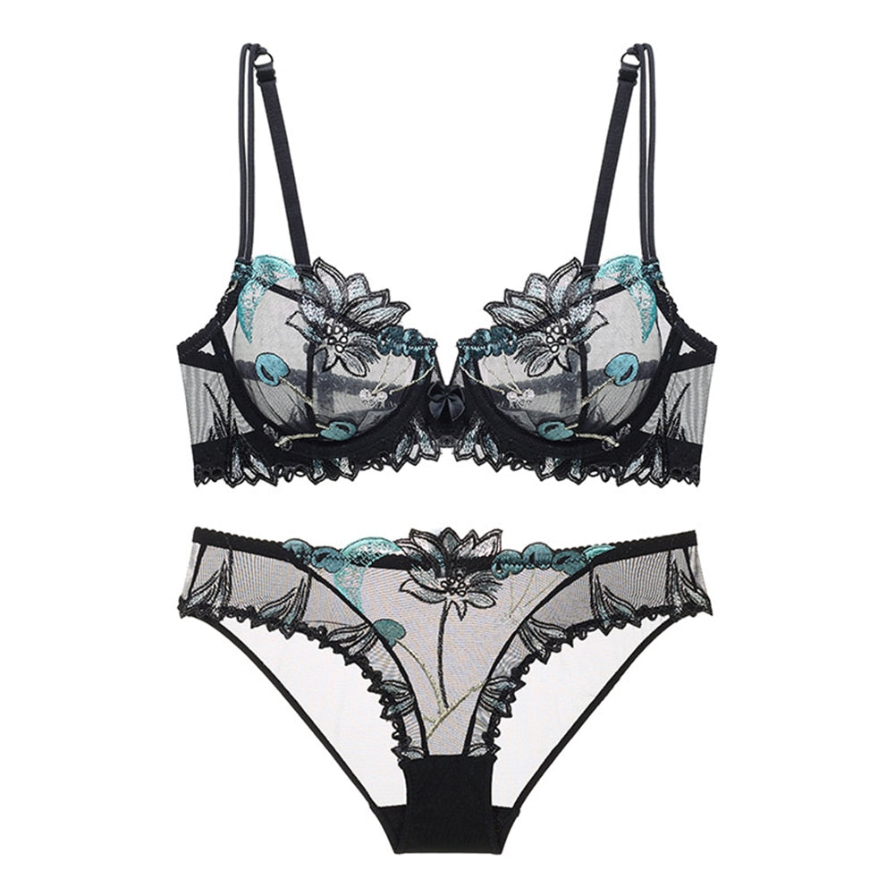 Embroidered Figure-Enhancing Lingerie Set
