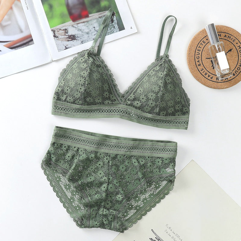One-Size Floral Lace Bra and Panties Set