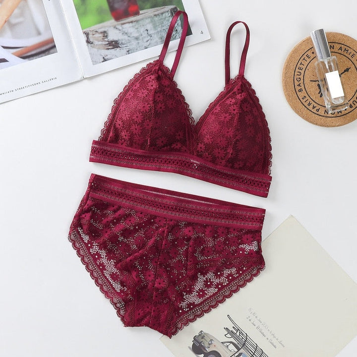 One-Size Floral Lace Bra and Panties Set