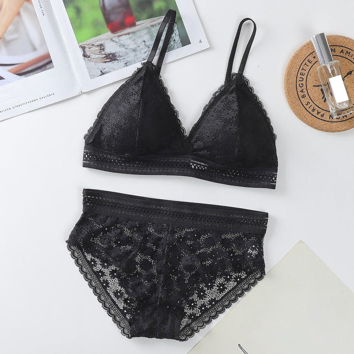 One-Size Floral Lace Bra and Panties Set