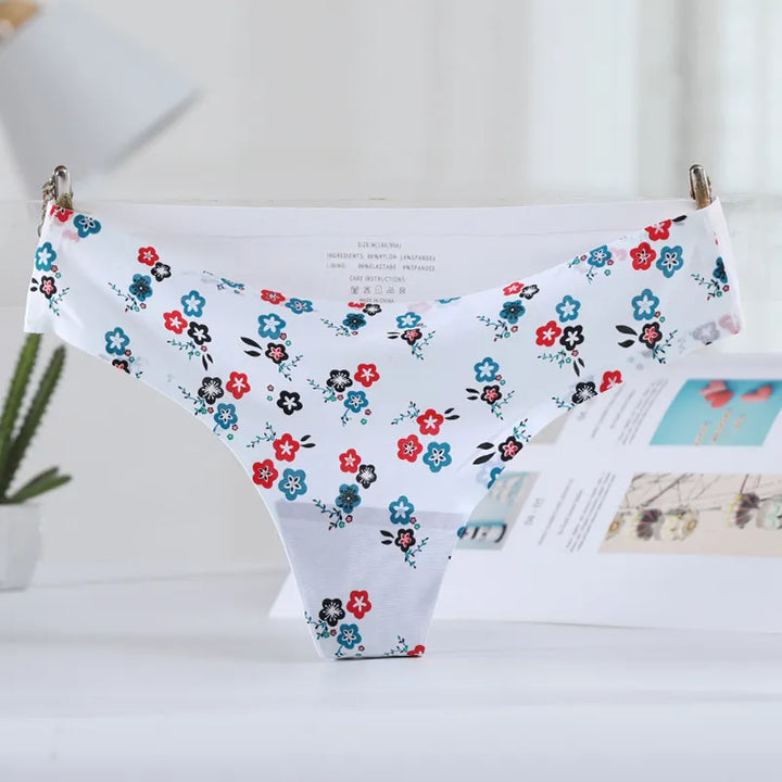 Seamless Low-Rise Patterned Smooth Briefs
