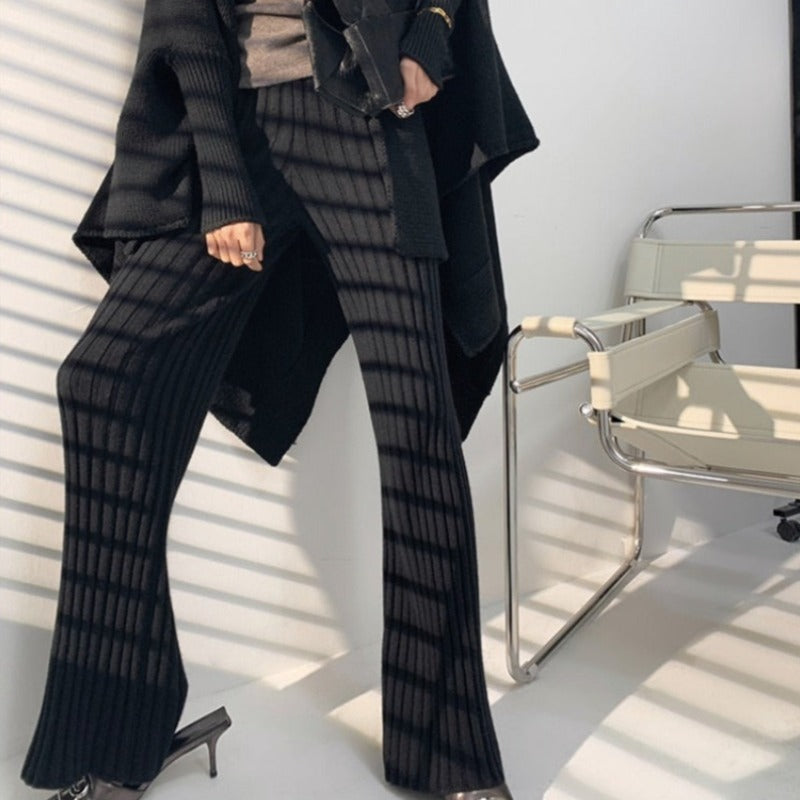 Ribbed Knit Straight-Leg Relaxed Pants