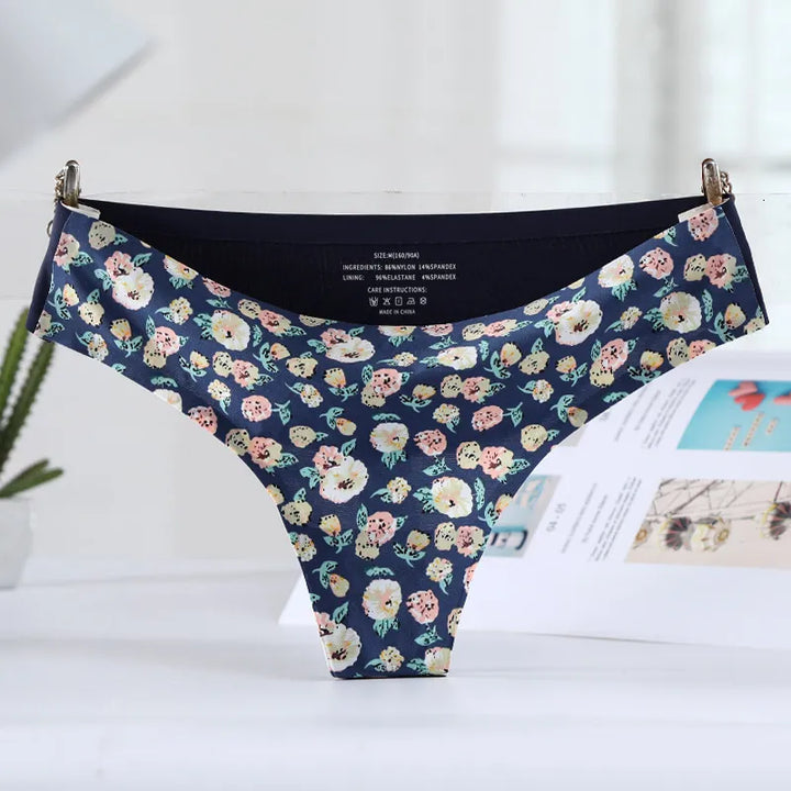 Seamless Low-Rise Patterned Smooth Briefs
