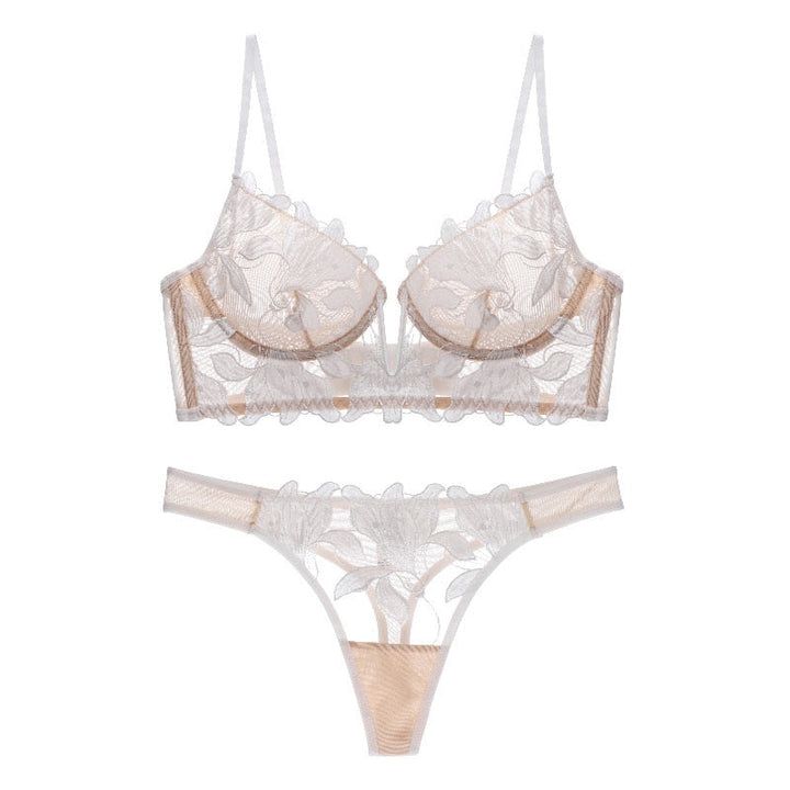 Embroidered Figure-Flattering Lingerie Set