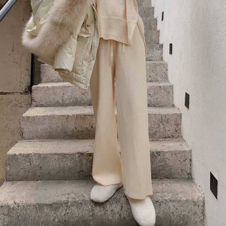 Straight-Leg Tie Belt Relaxed Pants Smooth Fabric