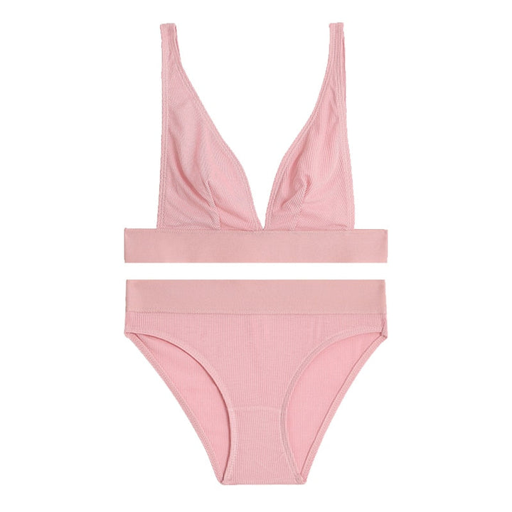 Figure-Enhancing Seamless Lingerie Set