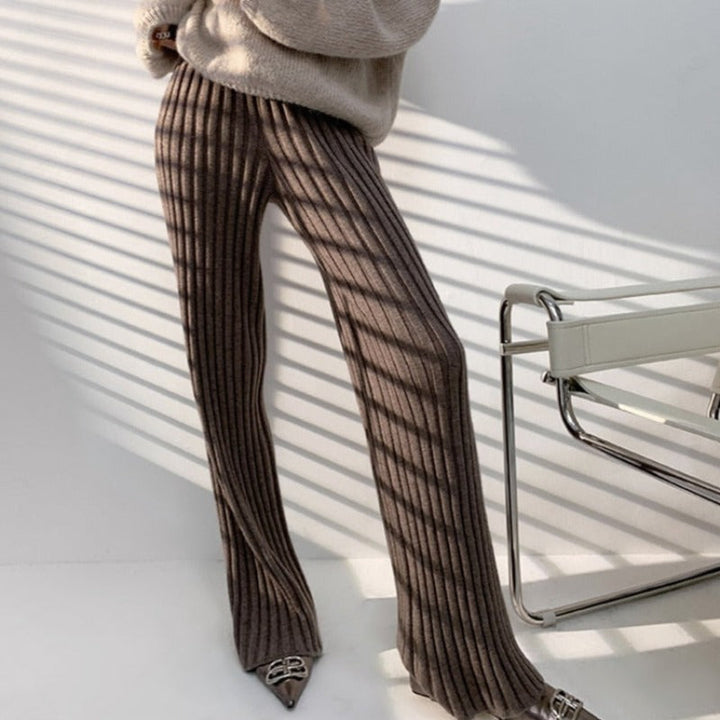 Ribbed Knit Straight-Leg Relaxed Pants
