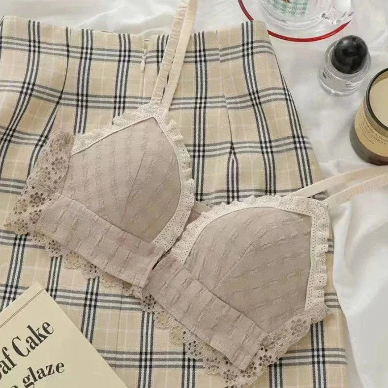 Front-Closure Lace Push-Up Bra