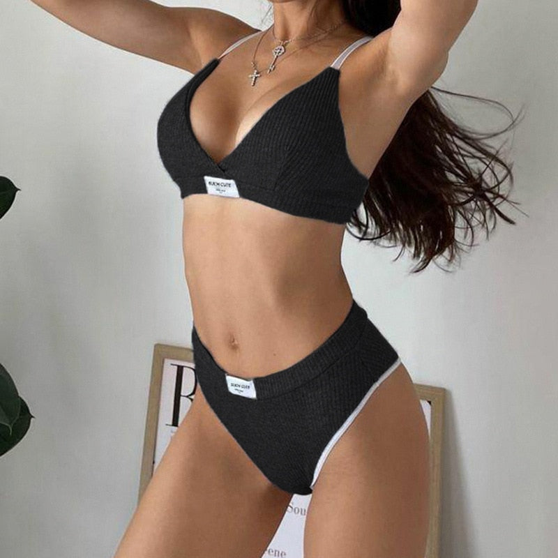 Sport-Style Bralette Lingerie Set with Back Closure