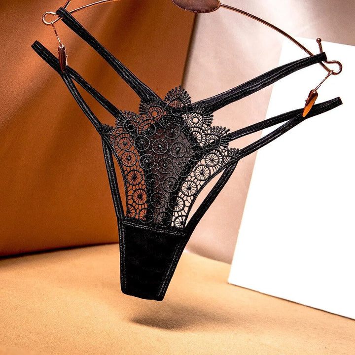 Lace Front Hip-Strap Decorative Thong