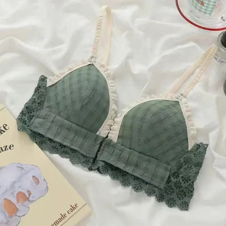 Front-Closure Lace Push-Up Bra