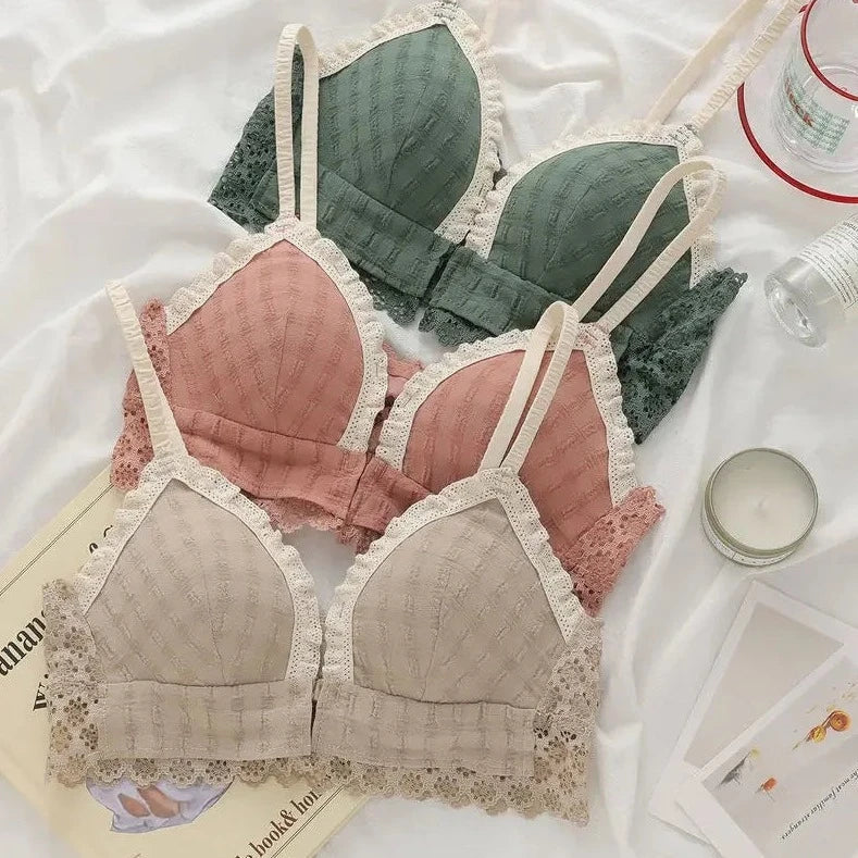 Front-Closure Lace Push-Up Bra