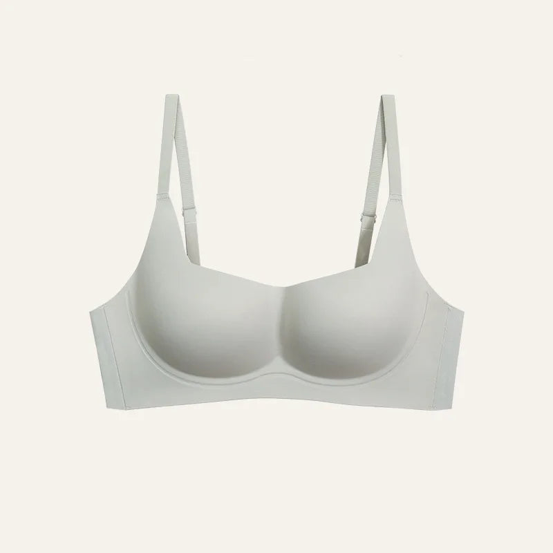 Seamless push-up bra with soft support