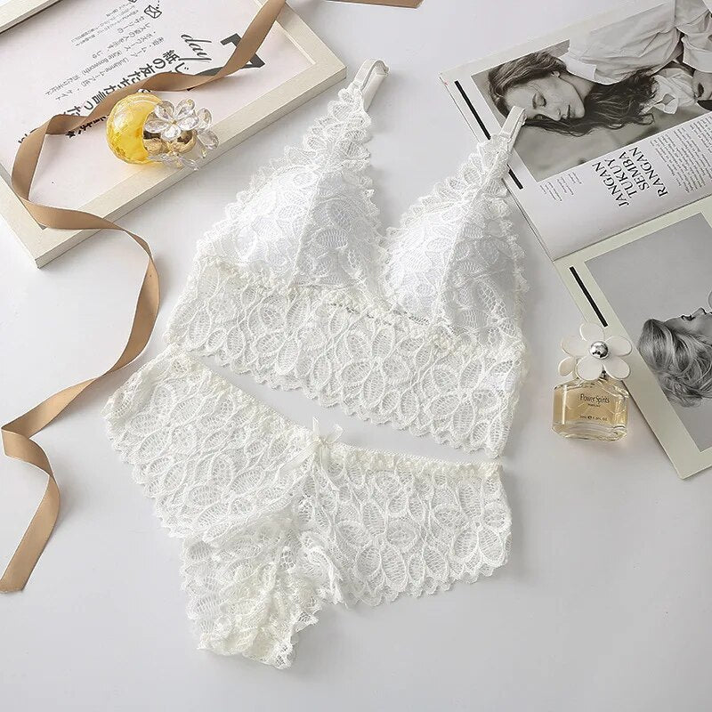 Floral Embroidered Hipster Bra and Panties Set