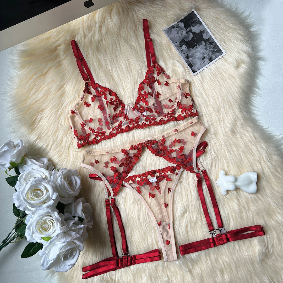 3-piece lingerie set with embroidered hearts
