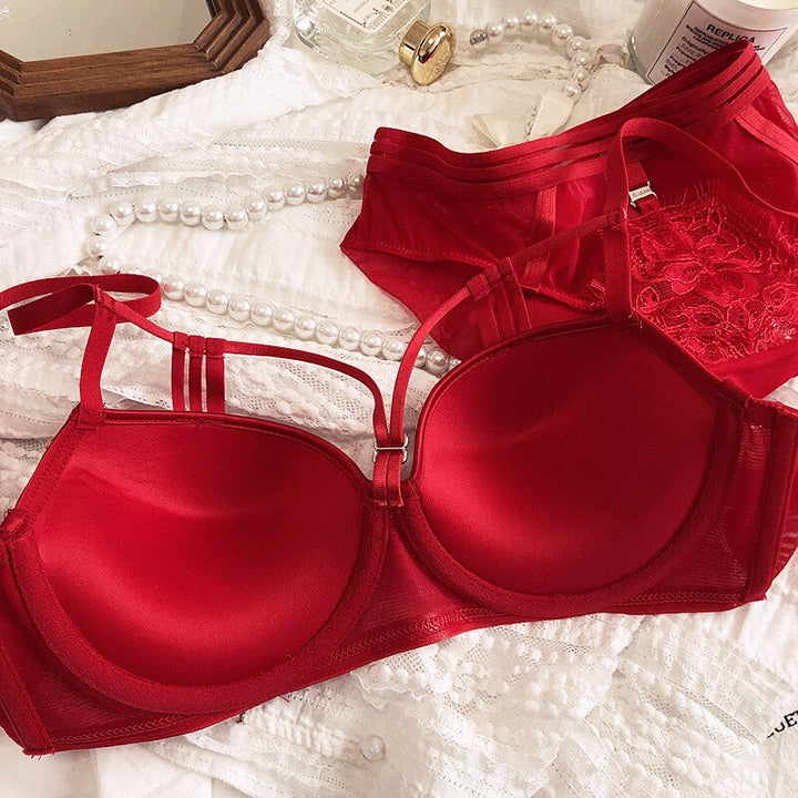 3-Colour Lingerie Set Decorative Neckline Straps Mesh