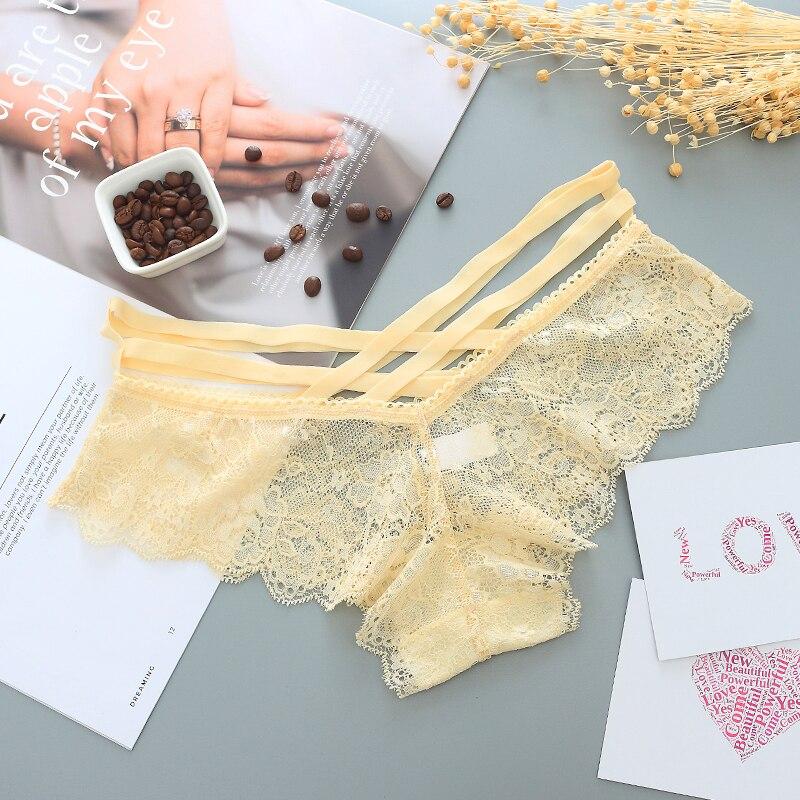 Lace panties with stripes