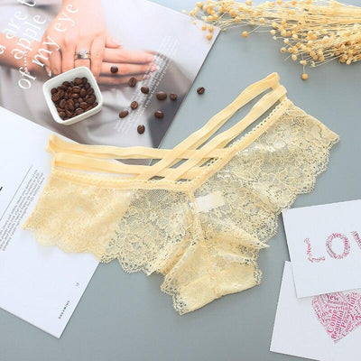 Lace panties with stripes