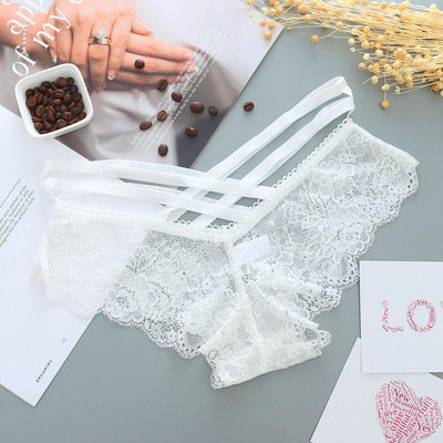 Lace panties with stripes