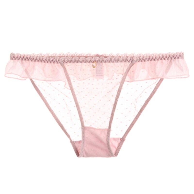 Briefs with frill