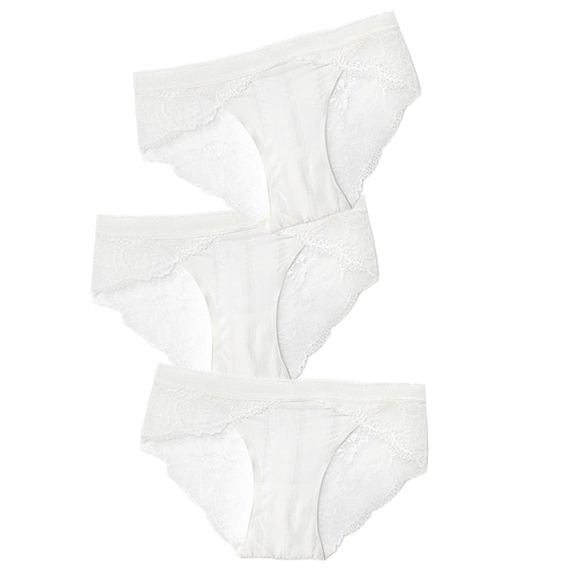 Lacy panties 3 pieces set