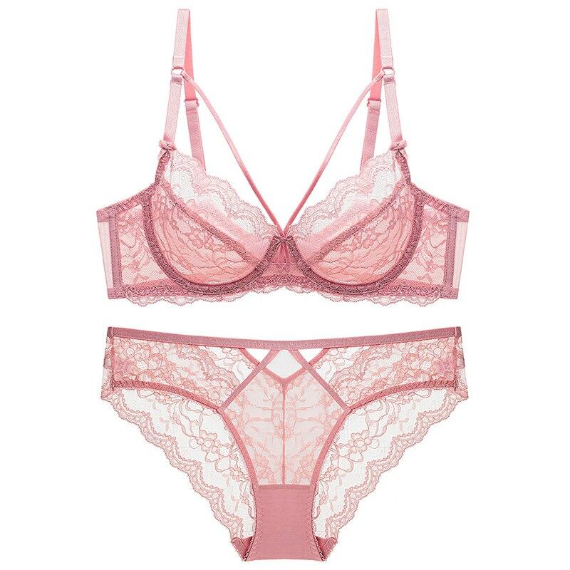 Lacy underwear set