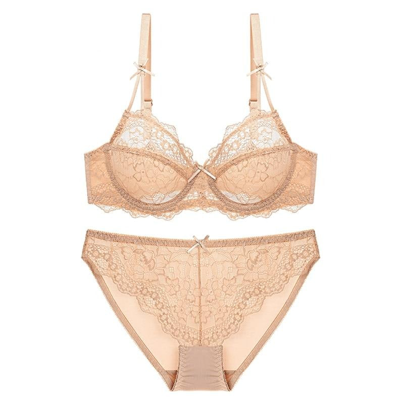 Lace lingerie set