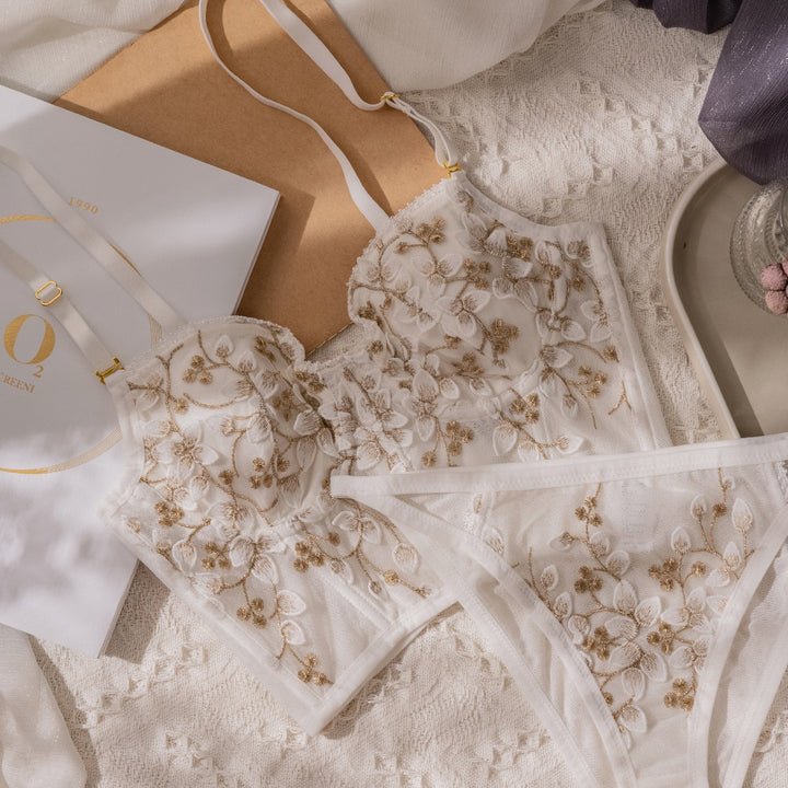 Set of underwear with embroidery