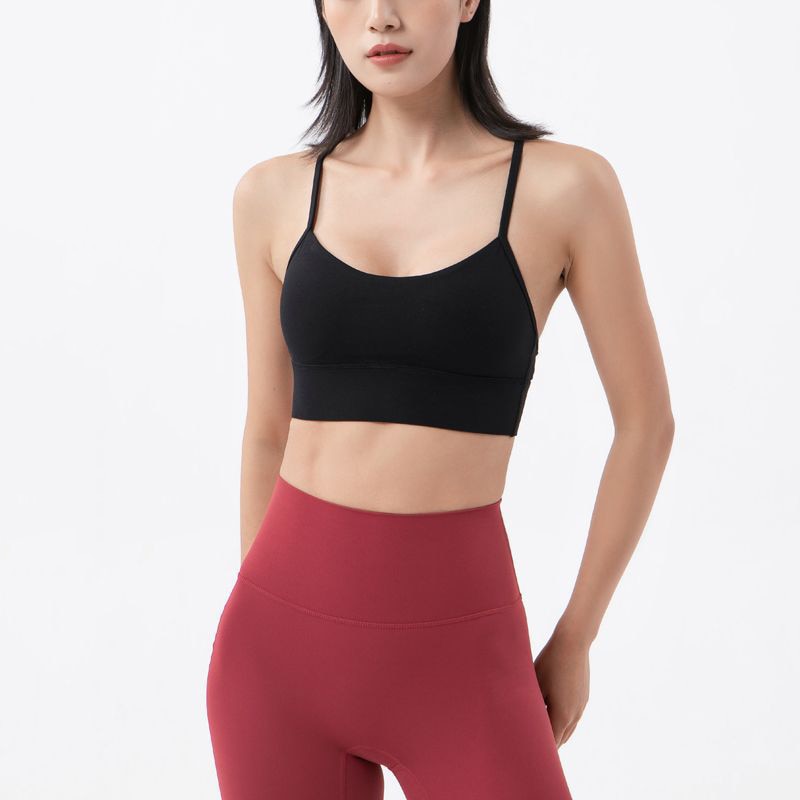 Sports bra with thin straps