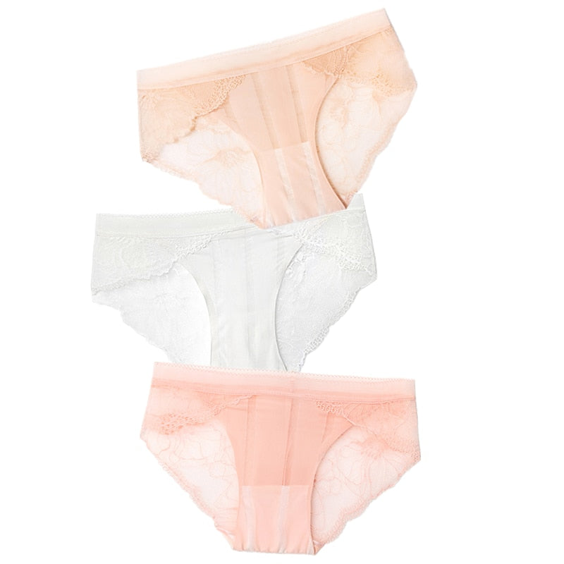 Lacy panties 3 pieces set
