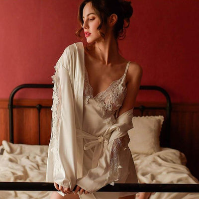 A set of nightwear