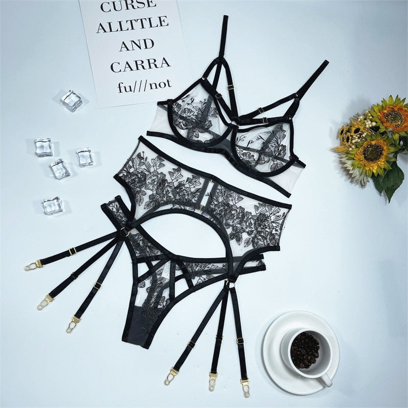 3-piece mesh lingerie set with a delicate flower pattern