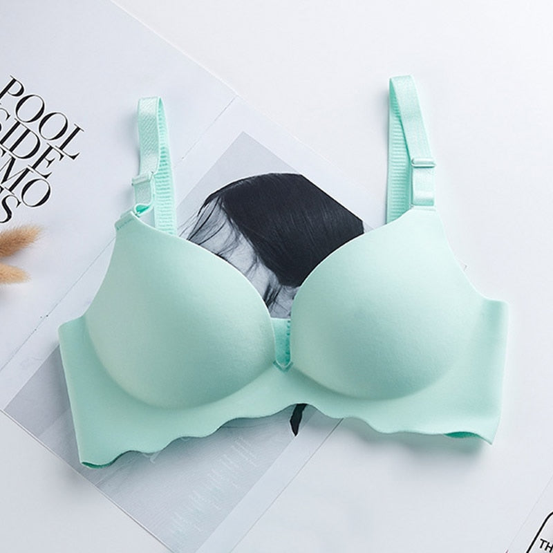 Seamless bra