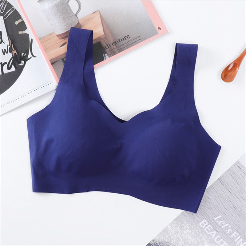 Seamless sports bra