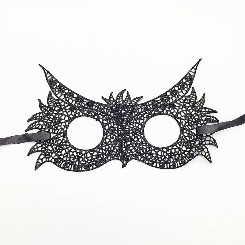 Lacy mask