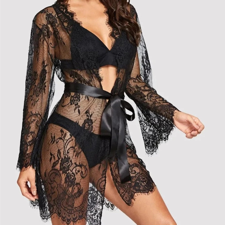 Short lace bathrobe