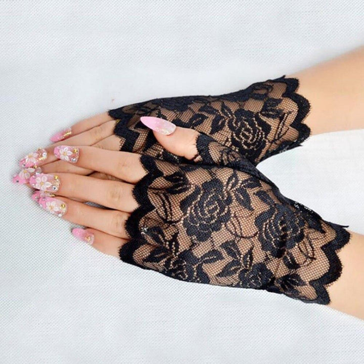 Fingerless lace gloves