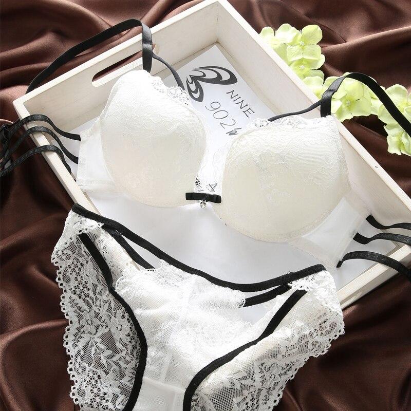Lacy set