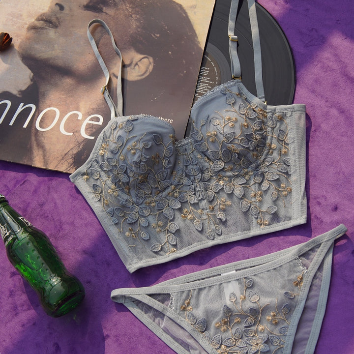 Set of underwear with embroidery