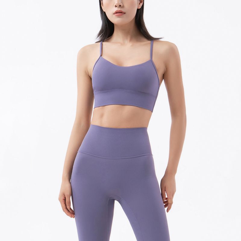 Sports bra with thin straps